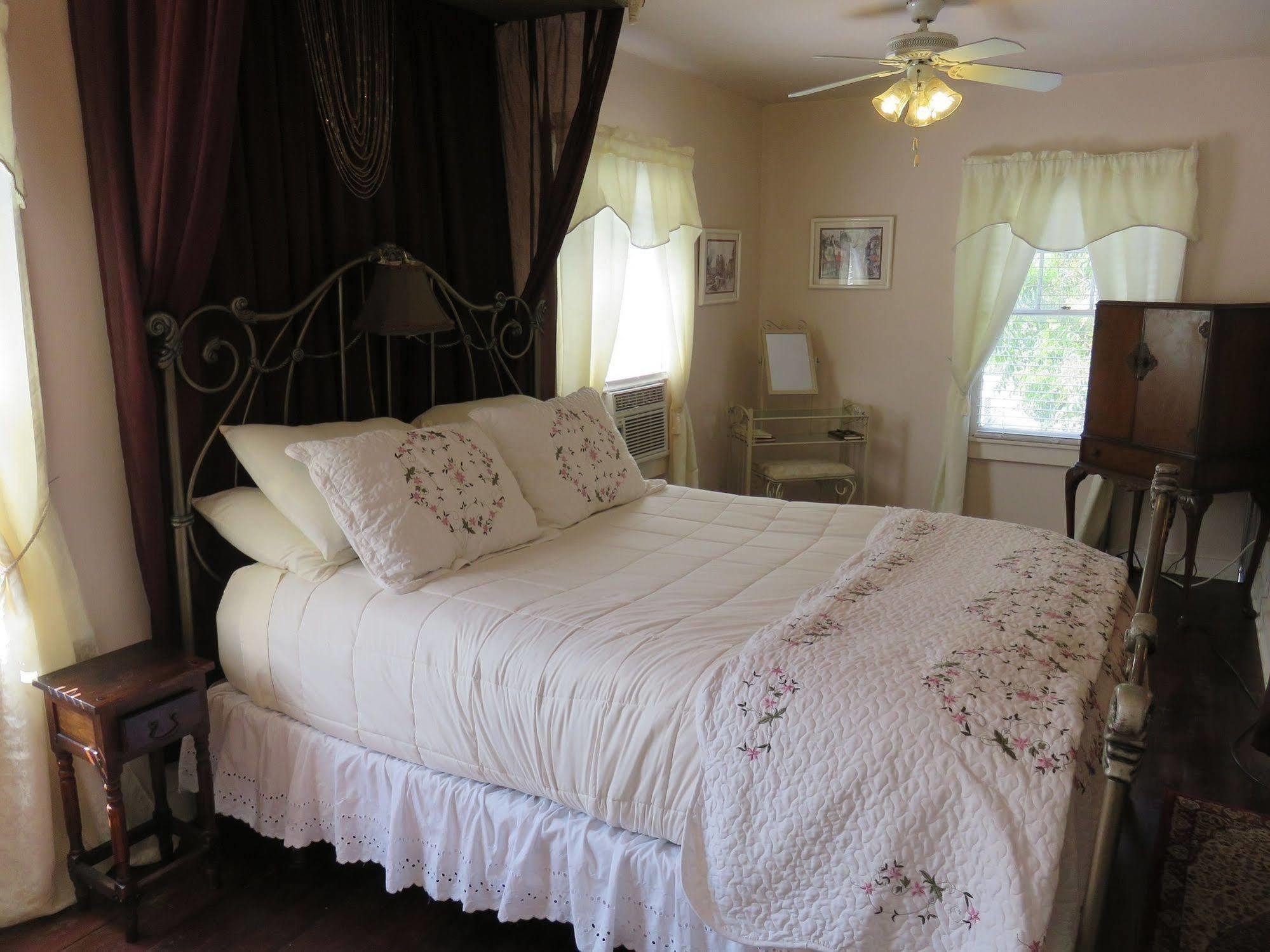 Avenue O Bed And Breakfast 加尔维斯敦 外观 照片